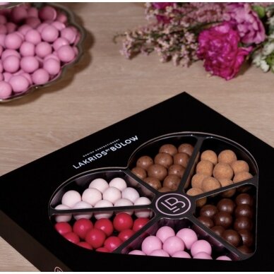 LOVE SELECTION CHOCOLATE BOX BY "LAKRIDS BY BÜLOW" 435 G